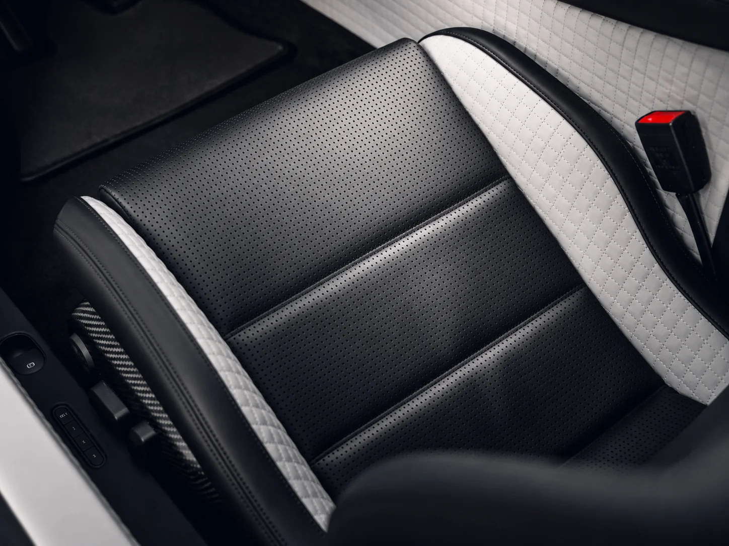 Bugatti Centodieci - gallery image 48
